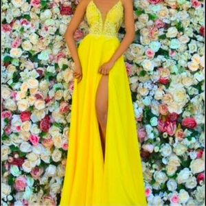 Clarisse - Yellow Prom Dress.